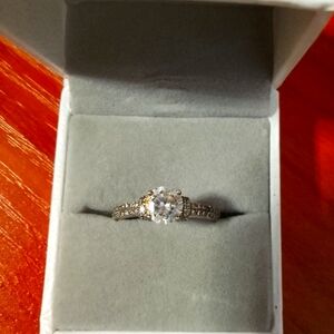 Elegant Silver Ring with Clear Stone